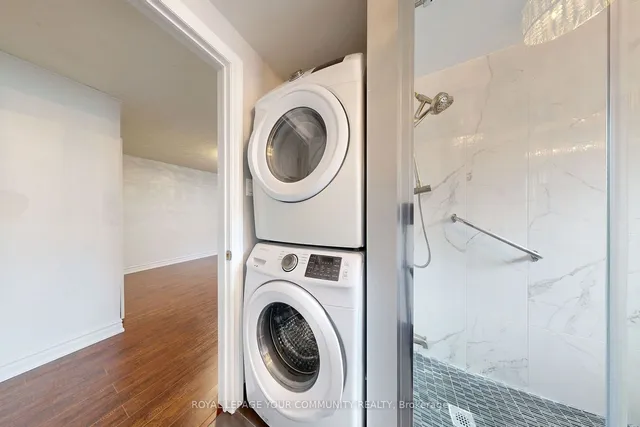 Additional image 32 of 50 Denlow Dr