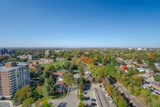 Additional image 21 of 100 John St Unit 1806