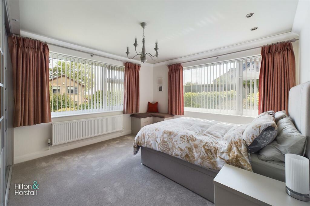 Additional image 12 of Uplands Drive, Fence