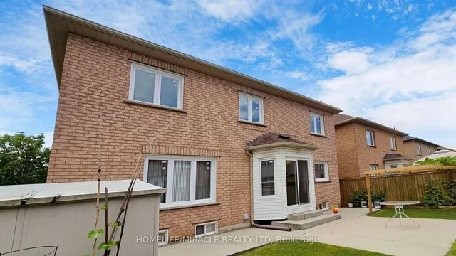 Additional image 31 of 11 BADGER Ave