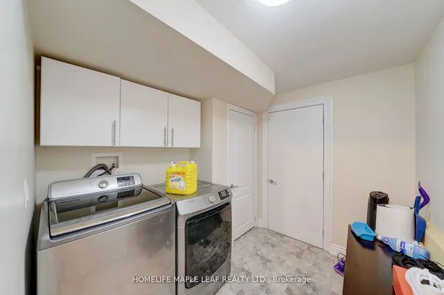 Additional image 24 of 56 POMELL Tr