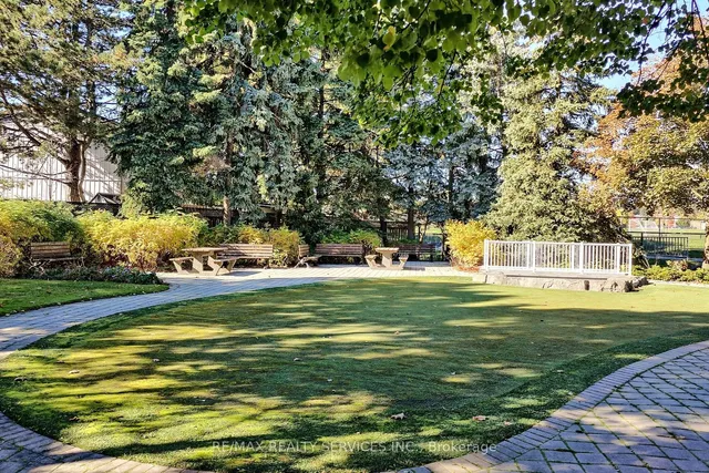 Additional image 36 of 38 Heathcliffe Sq