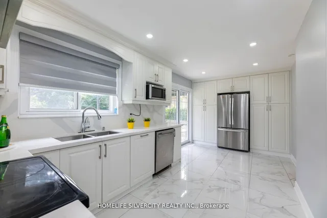 Additional image 15 of 8 Bedford Cres