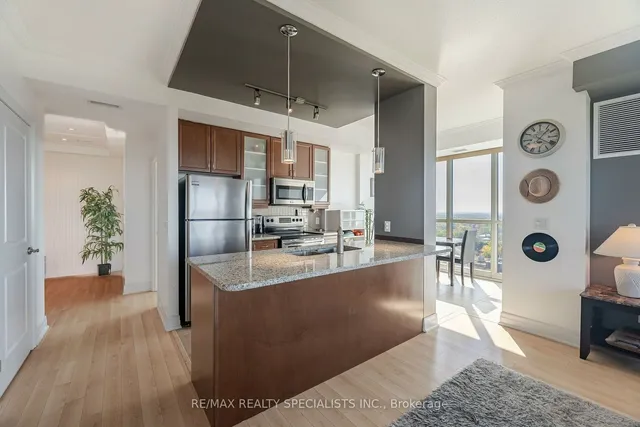 Additional image 8 of 100 John St Unit 1806