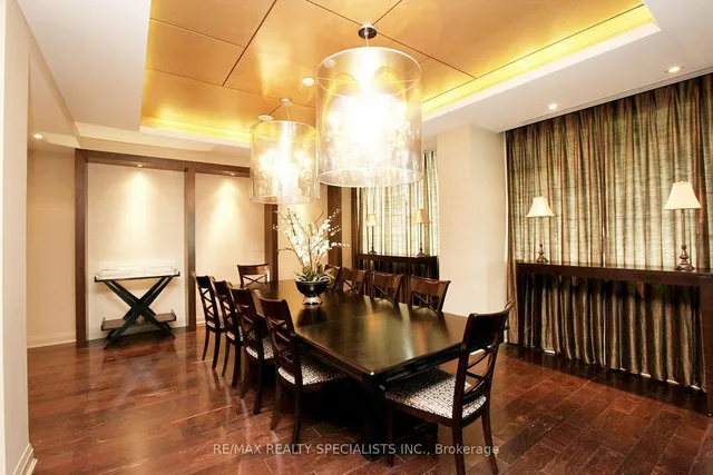 Additional image 33 of 100 John St Unit 1806