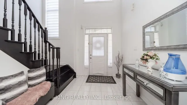 Additional image 3 of 22 Exhibition Cres