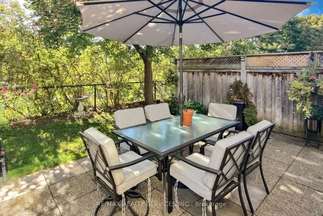 Additional image 33 of 38 Heathcliffe Sq