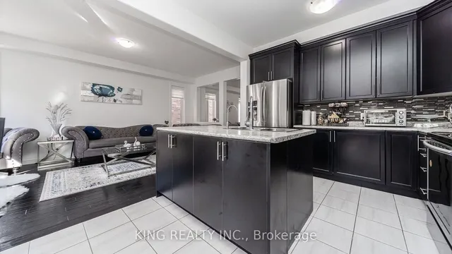 Additional image 19 of 22 Exhibition Cres