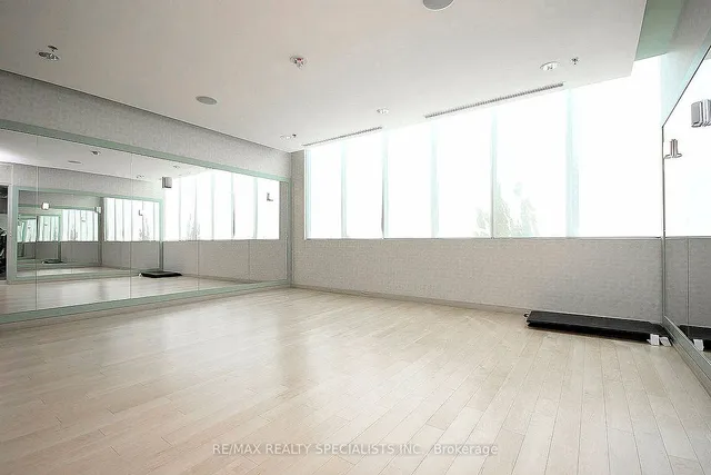 Additional image 27 of 100 John St Unit 1806