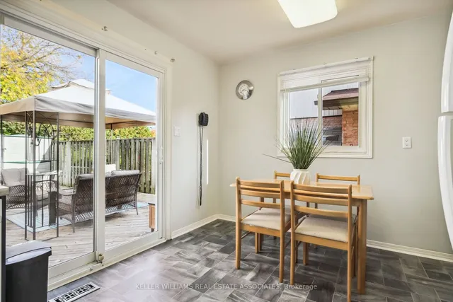 Additional image 18 of 384 Centre St