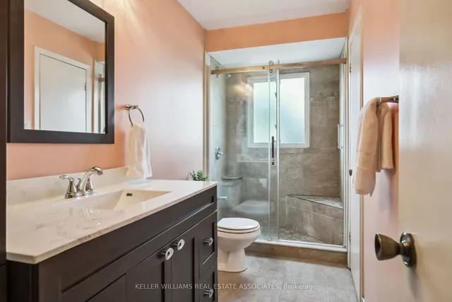 Additional image 20 of 384 Centre St