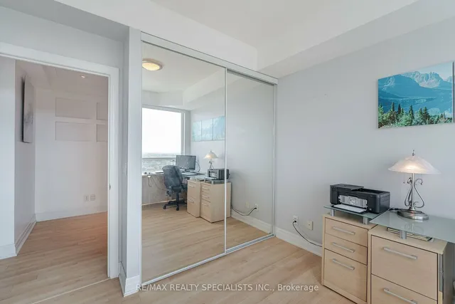 Additional image 19 of 100 John St Unit 1806