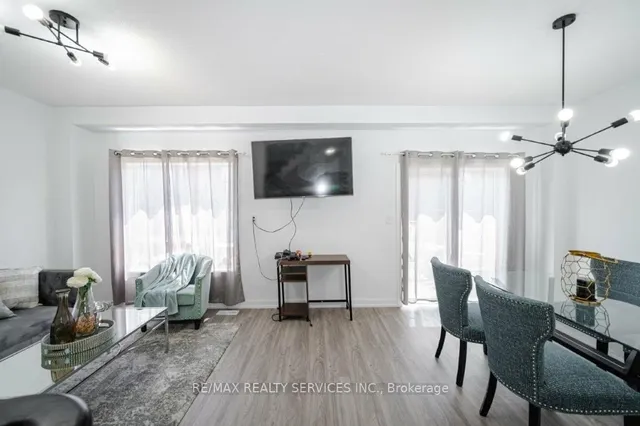 Additional image 18 of 17 Dawes Rd