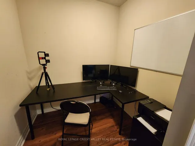 Additional image 10 of 100 John St Unit 1707