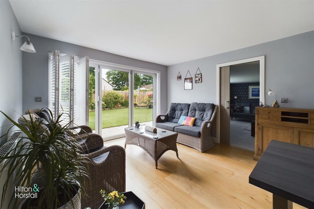 Additional image 5 of Uplands Drive, Fence