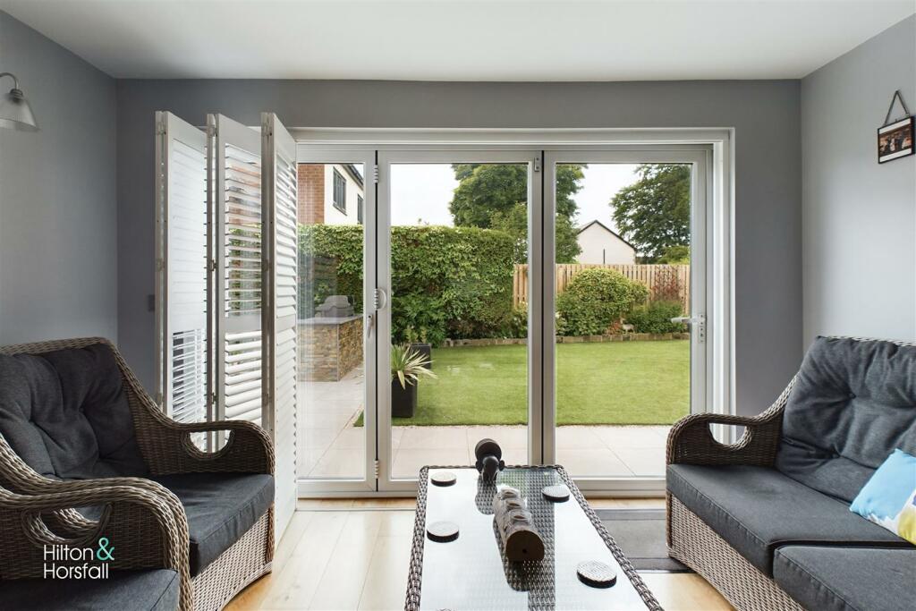 Additional image 6 of Uplands Drive, Fence