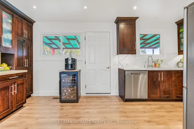 Additional image 5 of 3321 Monica Dr