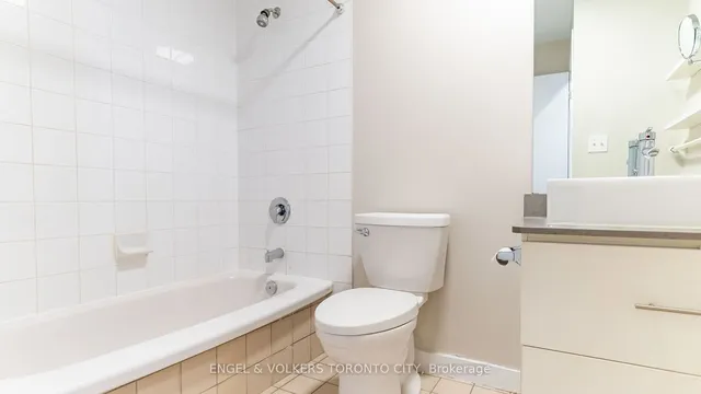 Additional image 24 of 500 Richmond St Unit 324