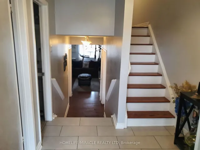 Additional image 15 of 3444 Laddie Cres