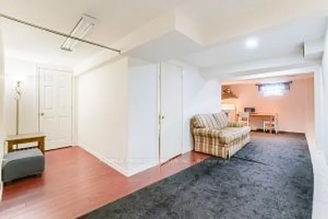 Additional image 29 of 292 Laurentian Ave