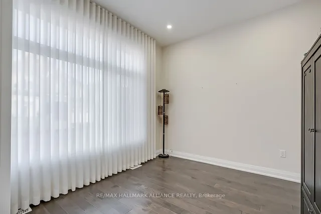 Additional image 5 of 3186 Hines Dr