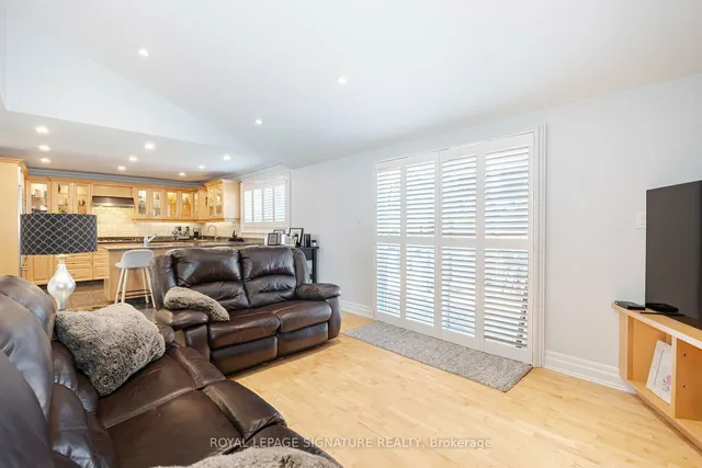 Additional image 13 of 762 Vermouth Ave