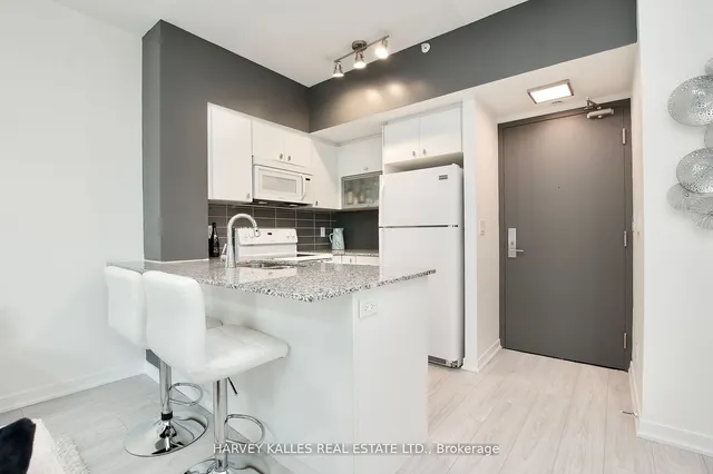 Additional image 7 of 150 East Liberty St Unit 611