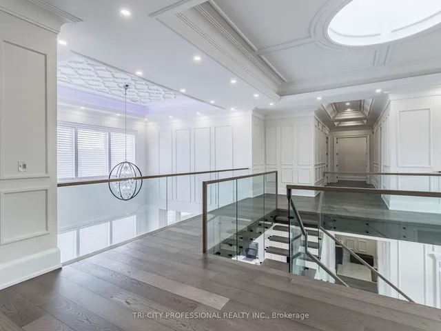 Additional image 29 of 27 Morris Crt