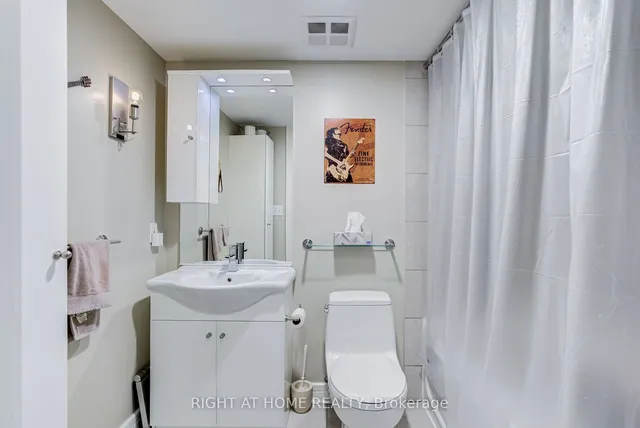 Additional image 9 of 18 Harrison Garden Blvd Unit 1109