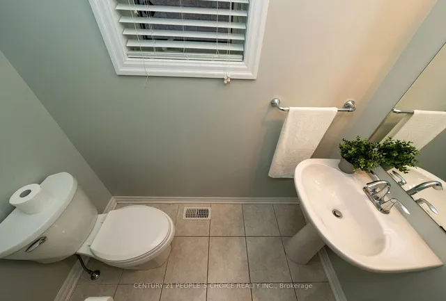 Additional image 35 of 381 Dahlia Tr