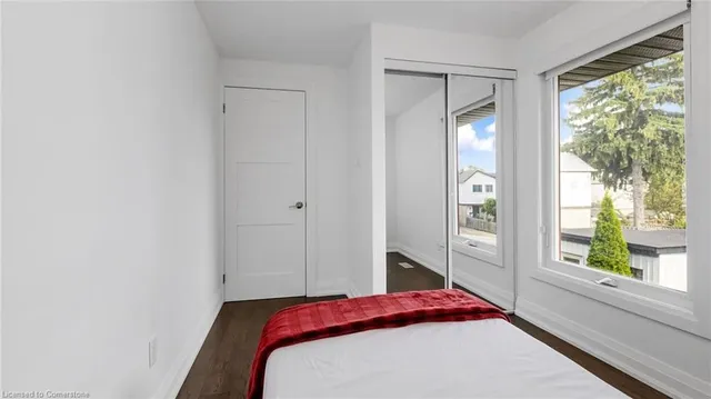 Additional image 18 of 10 Highland Trail