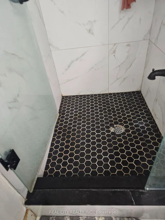 Additional image 31 of 1680 Samuelson Circ