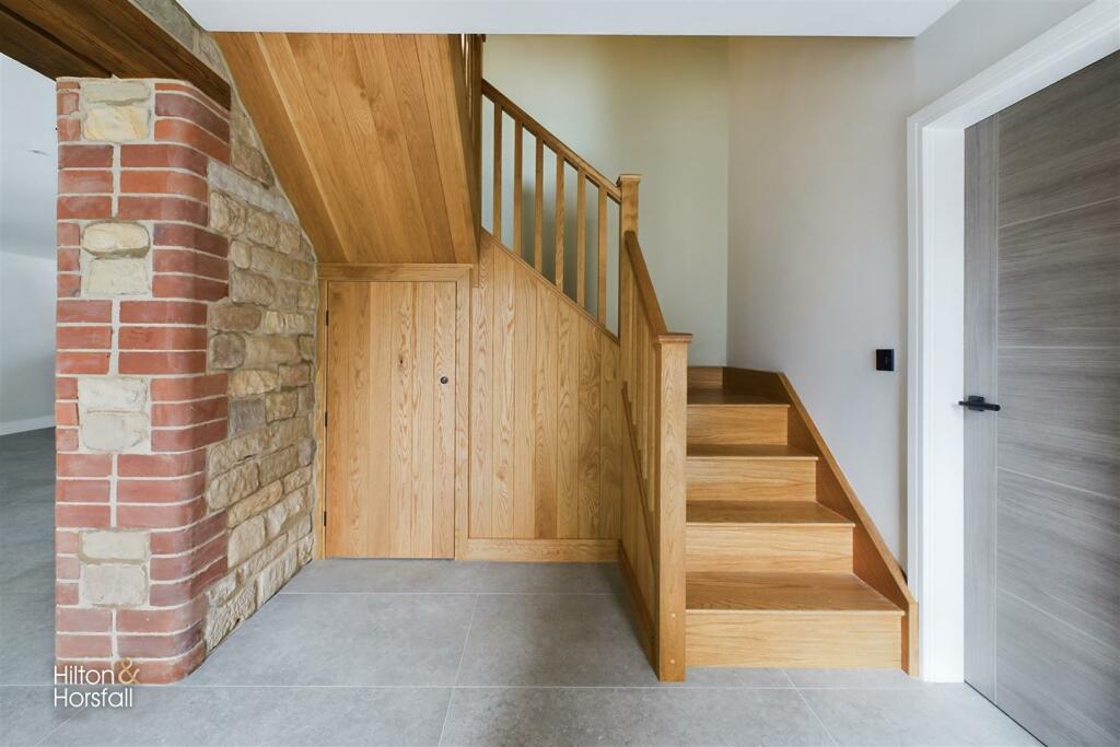 Additional image 21 of Rycroft Dairy, Wheatley Lane Road, Fence