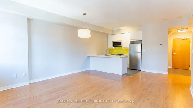 Additional image 10 of 500 Richmond St Unit 324