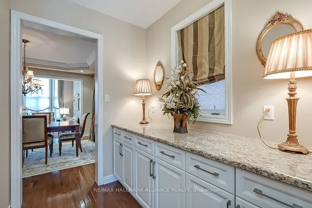 Additional image 12 of 1510 Craigleith Rd