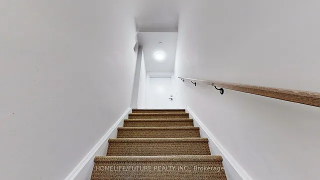 Additional image 22 of 155 Veterans Dr Unit 4