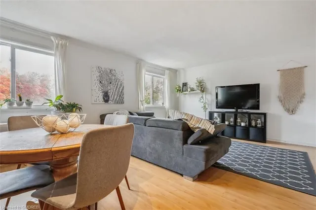 Additional image 14 of 1066 Falgarwood Dr Unit 161