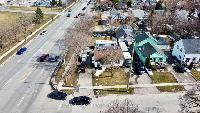 Additional image 11 of 103 Woodward Ave