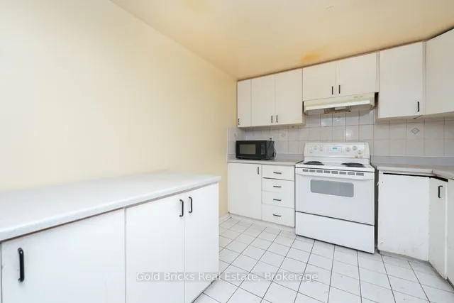 Additional image 30 of 19 Mikado Cres