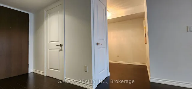 Additional image 12 of 386 Yonge St Unit 1505