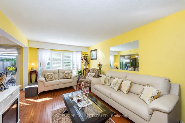 Additional image 9 of 32 Vodden Crt