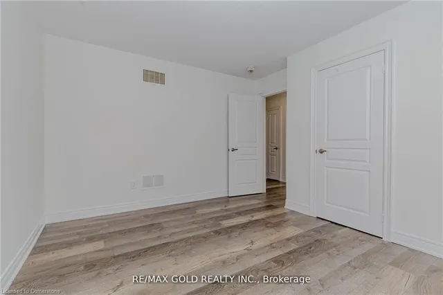 Additional image 33 of 3485 Fourth Line