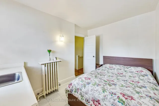 Additional image 26 of 400 Christie St