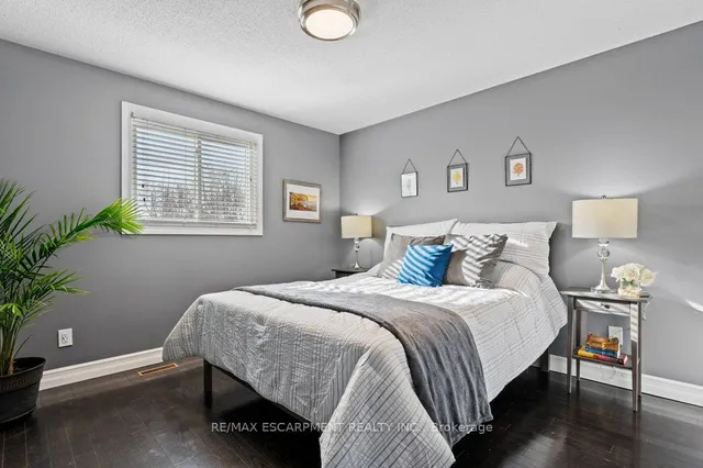 Additional image 22 of 504 Mathewman Cres