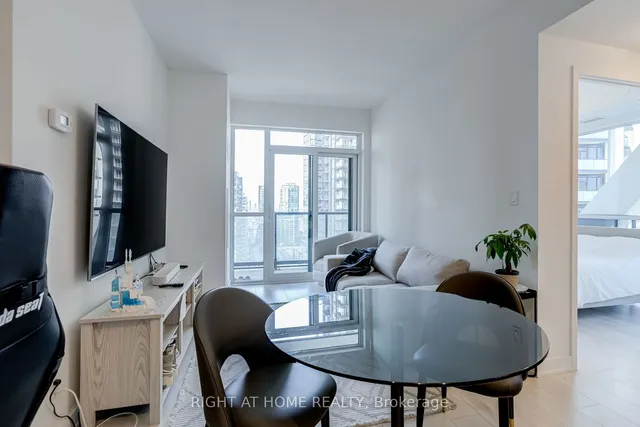 Additional image 11 of 30 Ordnance St Unit 2006