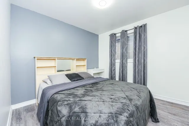 Additional image 18 of 3646 Corliss Cres