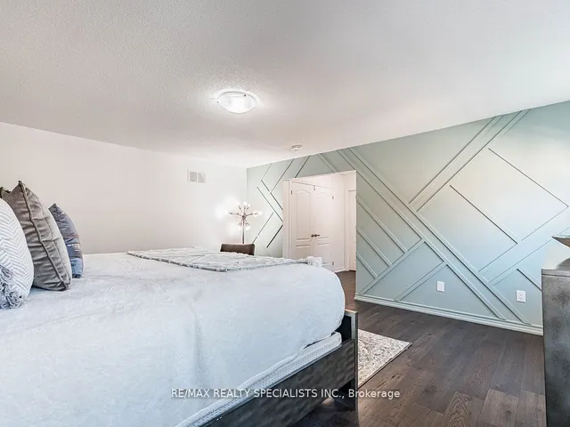 Additional image 22 of 14 Canary Clse