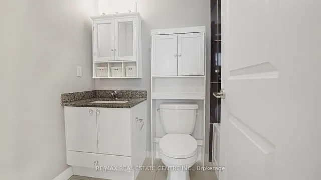 Additional image 27 of 75 Eglinton Ave Unit 902