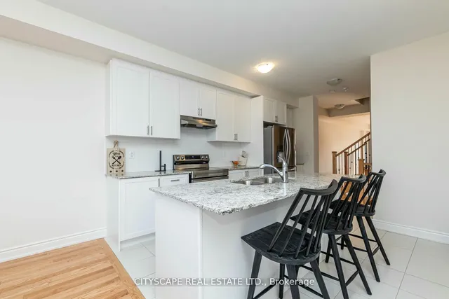 Additional image 18 of 3243 Sixth Line