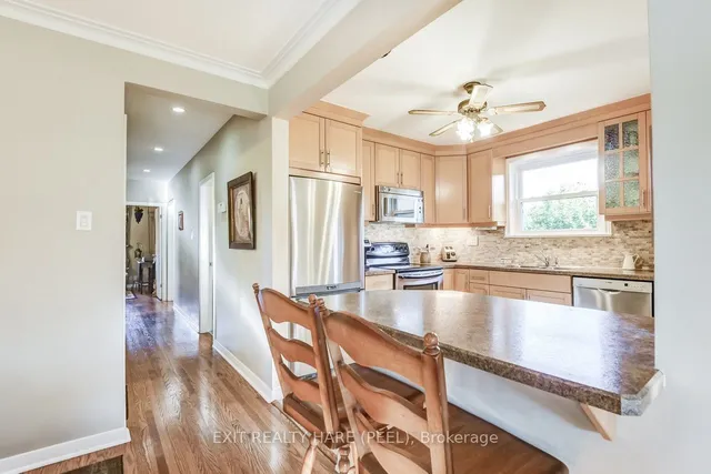 Additional image 16 of 10 Chestnut Ave